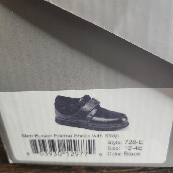 MT. EMEY MENS Bunion Edema shoes with strap size 12/4E, black , style 72… - Picture 4 of 9